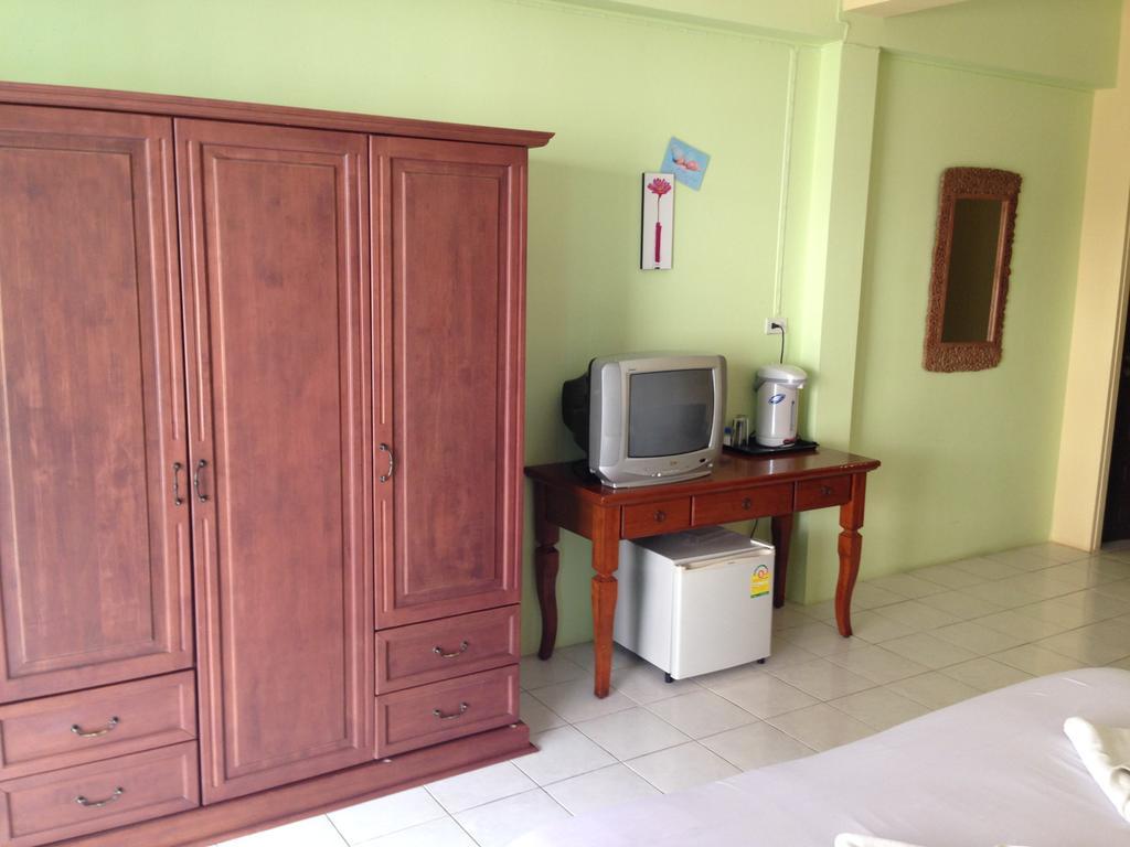 Albergue Tropicoza Patong Exterior foto